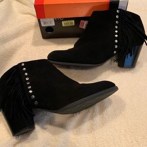 Vionic black boots size 8